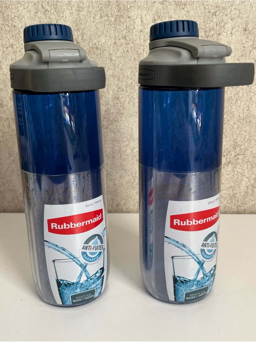 Rubbermaid Leak Proof Chug Water Bottle Blue Twist Top Sports Lid 2 Piece 24oz